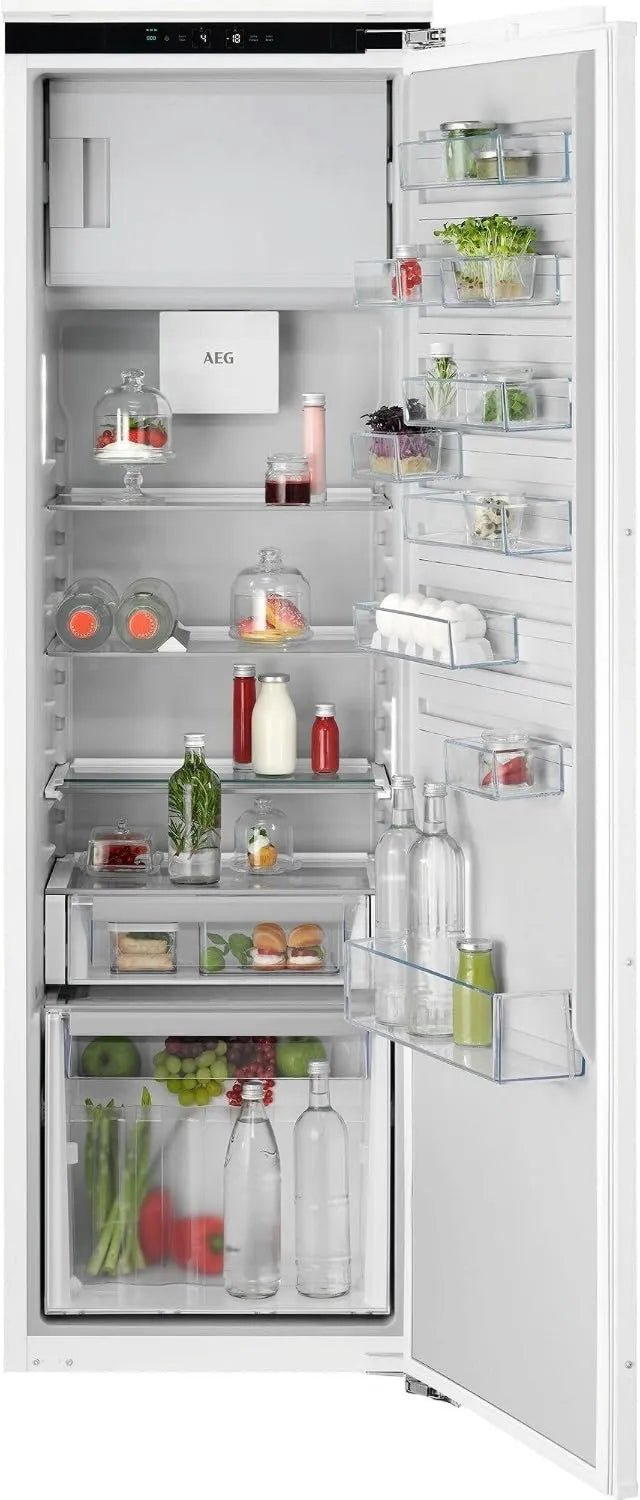 AEG Einbau-Kühlschrank 178cm mit DynamicAir, 4-Sterne Gefrierfach, 261L Kühlvolumen, SoftClose, LCD-Anzeige, Festtür